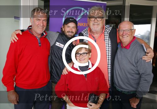 Dronten 22 september 2014
Golfwedstrijd voor stichting pijn tegen kanker van Ernst daniel Smid op de golfbaan van Dronten. Ernst met Brian Schutz