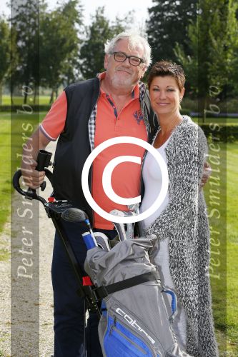 Dronten 22 september 2014
Golfwedstrijd voor stichting pijn tegen kanker van Ernst daniel Smid op de golfbaan van Dronten.