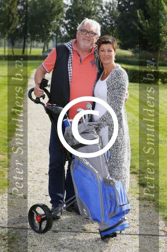 Dronten 22 september 2014
Golfwedstrijd voor stichting pijn tegen kanker van Ernst daniel Smid op de golfbaan van Dronten.