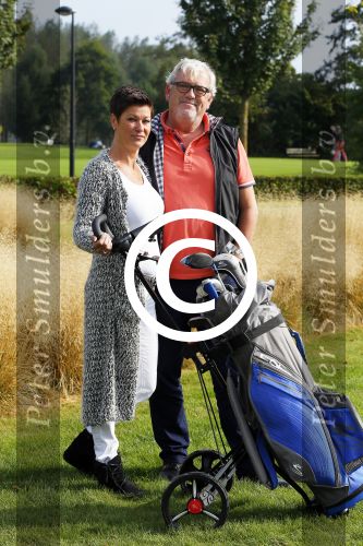Dronten 22 september 2014
Golfwedstrijd voor stichting pijn tegen kanker van Ernst daniel Smid op de golfbaan van Dronten.