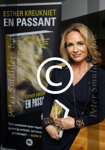 Amsterdam 14 oktober 2014
Boekpresentatie Esther Kreukniet en passant bij de oyster Club.