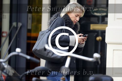 Amsterdam 10 oktober 2014
Eva Jinek met haar stylist op de pc hooftstraat