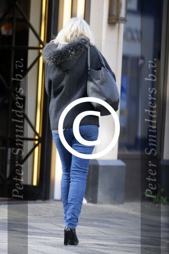 Amsterdam 10 oktober 2014
Eva Jinek met haar stylist op de pc hooftstraat