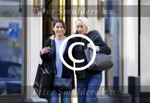 Amsterdam 10 oktober 2014
Eva Jinek met haar stylist op de pc hooftstraat