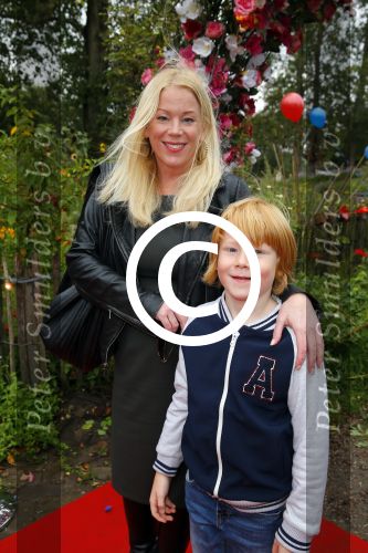 Amsterdam 8 0ktober 2014
Mama van het jaar verkieizing. Eva Ruis met zoon