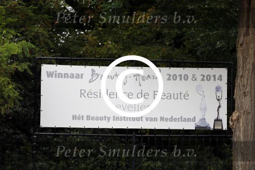 Chaam 6 oktober 2014
Evelien  Leijten van Residence de Beaute in Chaam gekozen toto beste schoonheidsinstituut van Nederland.