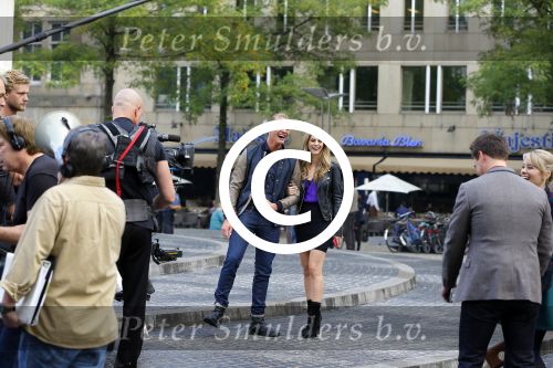 Amsterdam 30 september 2014
Kelly Kruger, Darin Brooks, Kim Matula, Scott Clifton, Ashleigh Brewer en Ferry Doedens uit de Amerikaanse soapserie The Bold and the Beautiful tijdens opnames op de dam in Amsterdam.