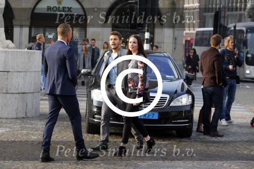 Amsterdam 30 september 2014
Kelly Kruger, Darin Brooks, Kim Matula, Scott Clifton, Ashleigh Brewer en Ferry Doedens uit de Amerikaanse soapserie The Bold and the Beautiful tijdens opnames op de dam in Amsterdam.