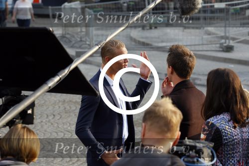 Amsterdam 30 september 2014
Kelly Kruger, Darin Brooks, Kim Matula, Scott Clifton, Ashleigh Brewer en Ferry Doedens uit de Amerikaanse soapserie The Bold and the Beautiful tijdens opnames op de dam in Amsterdam.