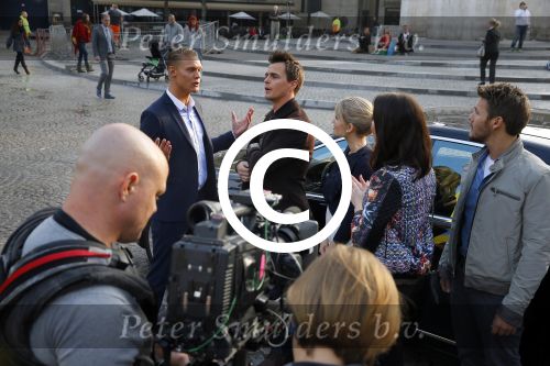 Amsterdam 30 september 2014
Kelly Kruger, Darin Brooks, Kim Matula, Scott Clifton, Ashleigh Brewer en Ferry Doedens uit de Amerikaanse soapserie The Bold and the Beautiful tijdens opnames op de dam in Amsterdam.