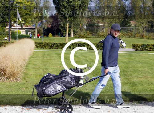 Dronten 22 september 2014
Golfwedstrijd voor stichting pijn tegen kanker van Ernst daniel Smid op de golfbaan van Dronten. Ferry Somogyi