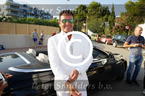 ibiza 26 september 2014
Trouwen Patty Brard en Antoine de Vijver bij babylon beach op ibiza. Gerard Joling