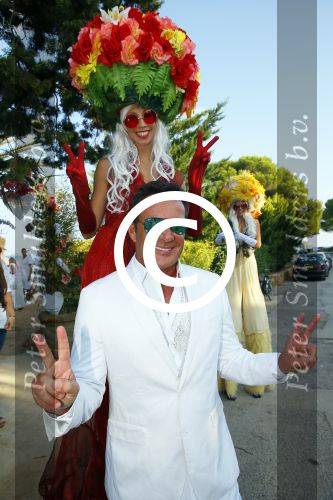 ibiza 26 september 2014
Trouwen Patty Brard en Antoine de Vijver bij babylon beach op ibiza. Gerard Joling