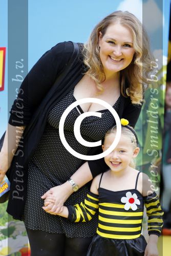 Amsterdam 5 oktober 2014
Premiere Maya de Bij in pathe arena. Hannelore Zwitserlood met dochter