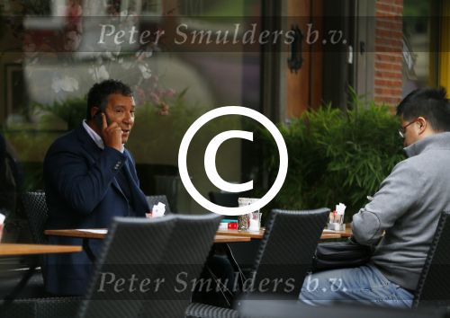 Amsterdam 8 oktober 2014
Henk ten Cate op terras bij v Dam