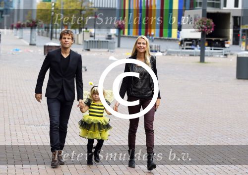 Amsterdam 5 oktober 2014
Premiere Maya de Bij in pathe arena. Jaap Kwakman met vrouw en dochter