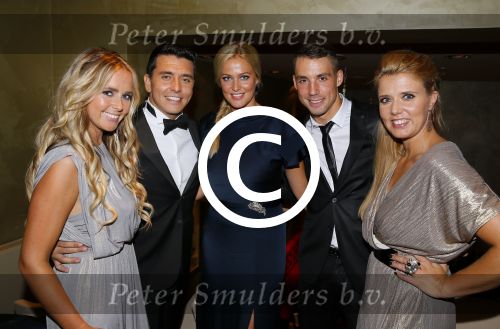 Amsterdam 16 oktober 2014
Uitreiking gouden televizierring in Carre. jan Liza Monique en Jenny Smit en vriend Monique