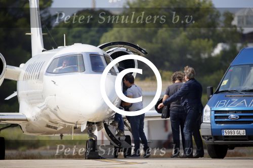 ibiza 26 september 2014
Opnames beste zanger van nederland bij hotel atzaro op ibiza. Rene Froger Jan Smit Xander de Buisonje Edsilia Rombley Andre Hazes jr vliegen daarna met prive vliegtuig naar Nederland