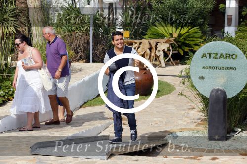ibiza 26 september 2014
Opnames beste zanger van nederland bij hotel atzaro op ibiza. Rene Froger Jan Smit Xander de Buisonje Edsilia Rombley Andre Hazes jr vliegen daarna met prive vliegtuig naar Nederland
