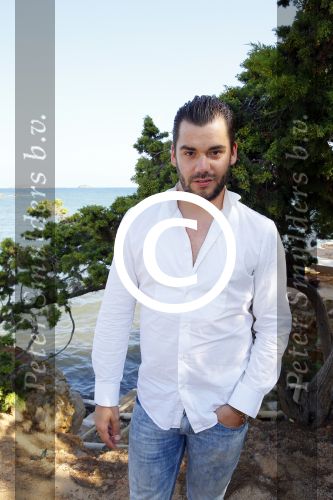 ibiza 27 september 2014
Afscheidsborrel trip sbs6 naar ibiza waar Kees Tol en kontrakt tekent samen met Remco v Westerloo. Janice