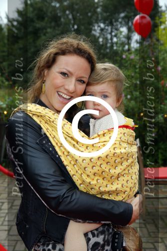 Amsterdam 8 0ktober 2014
Mama van het jaar verkieizing. Jessica Mendels met dochter
