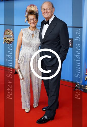 Utrecht 21 september 2014
Premiere moeder ik wil bij de revue in het beatrixtheater. Joop en Janine v d Ende