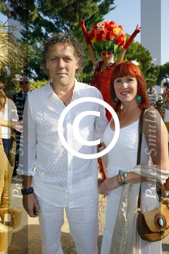 ibiza 26 september 2014
Trouwen Patty Brard en Antoine de Vijver bij babylon beach op ibiza. Kees v d Spek met vrouw