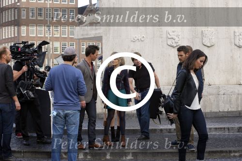 Amsterdam 30 september 2014
Kelly Kruger, Darin Brooks, Kim Matula, Scott Clifton, Ashleigh Brewer en Ferry Doedens uit de Amerikaanse soapserie The Bold and the Beautiful tijdens opnames op de dam in Amsterdam.
