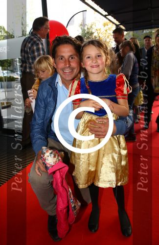 Bussum, 27 September 2014
Premiere Sneeuwwitje in \'t Spant in Bussum
Lodewijk Hoekstra met zijn dochtertje Diese Hoekstra