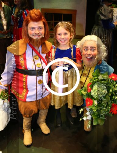 Bussum, 27 September 2014
Premiere Sneeuwwitje in \'t Spant in Bussum
Lodewijk Hoekstra met zijn dochtertje Diese Hoekstra