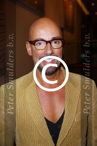 Amsterdam 20 oktober 2014
Premiere alles went behalve een vent in nieuwe de la mar.
Maik de Boer met nichtje