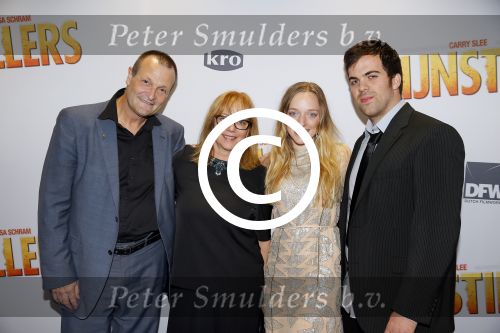 Amsterdam 22 september 2014
Premiere Pijnstillers in Tuschinski.
Maria Pieters en Dave Schram Tessa Schram en Partner