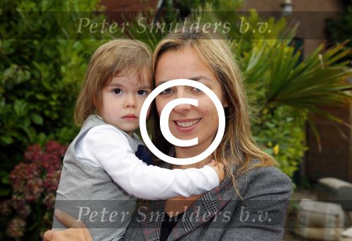 Amsterdam 8 0ktober 2014
Mama van het jaar verkieizing. Marianne Thieme met dochter