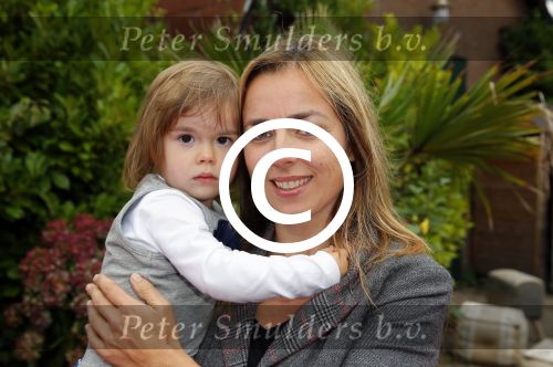Amsterdam 8 0ktober 2014
Mama van het jaar verkieizing. Marianne Thieme met dochter