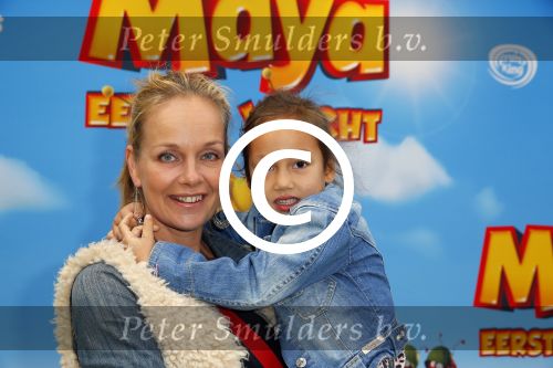 Amsterdam 5 oktober 2014
Premiere Maya de Bij in pathe arena. Marlayne Sahupala met dochter