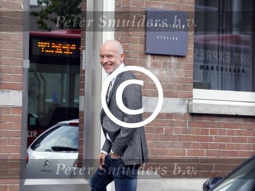 Amsterdam 9 oktober 2014
Mart Visser bij zijn kantoor/ pand showroom
