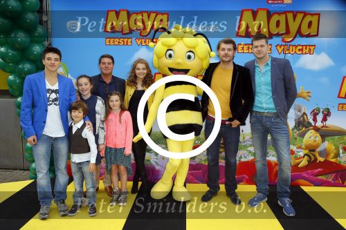 Amsterdam 5 oktober 2014
Premiere Maya de Bij in pathe arena. Martijn Krabbe met zijn kinderen Bickel Jasmijn Achillesen Michelle