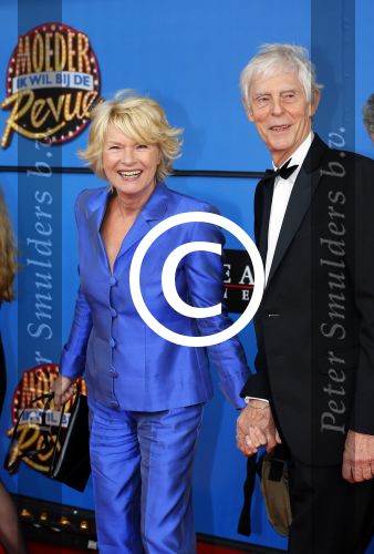 Utrecht 21 september 2014
Premiere moeder ik wil bij de revue in het beatrixtheater.
Martine Bijl en Berend Boudewijn