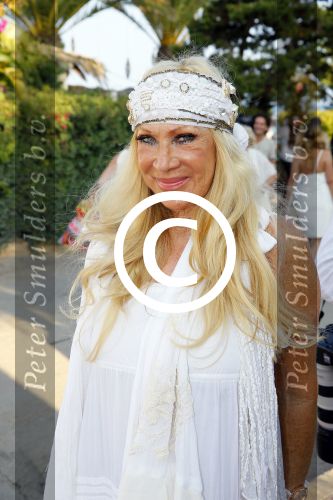 ibiza 26 september 2014
Trouwen Patty Brard en Antoine de Vijver bij babylon beach op ibiza. Mary Borsato met Bob Lewis