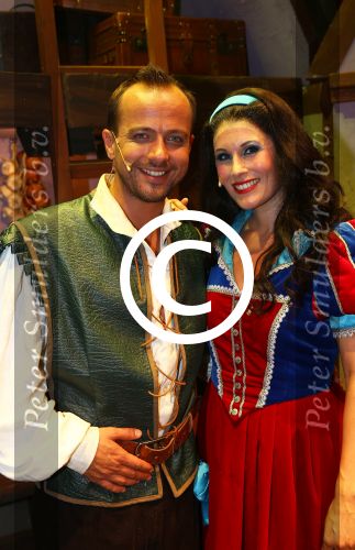 Bussum, 27 September 2014
Premiere Sneeuwwitje in \'t Spant in Bussum
Maud Mulder als Sneeuwwitje en Geert Hoes als de Prins
Foto Peter Smulders BV