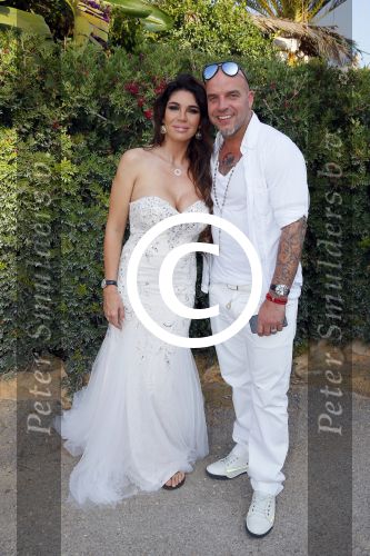 ibiza 26 september 2014
Trouwen Patty Brard en Antoine de Vijver bij babylon beach op ibiza.
Andy en Melisa v d Meijde
