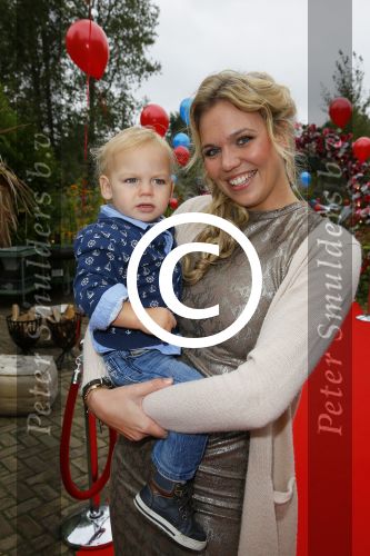 Amsterdam 8 0ktober 2014
Mama van het jaar verkieizing. Myrthe Mylius met zoon Jack