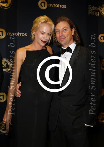 Amsterdam 16 oktober 2014
Uitreiking gouden televizierring in Carre.  Nicolette Kluijver hoogzwanger met man