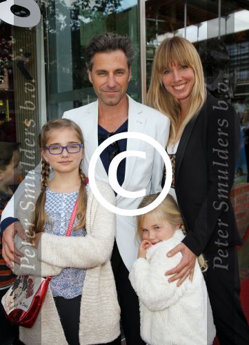 Amstelveen 5 oktober 2014
Premiere Pippi Langkous in de schouwburg van Amstelveen.
Frederik Brom en Nienke Romer met kinderen