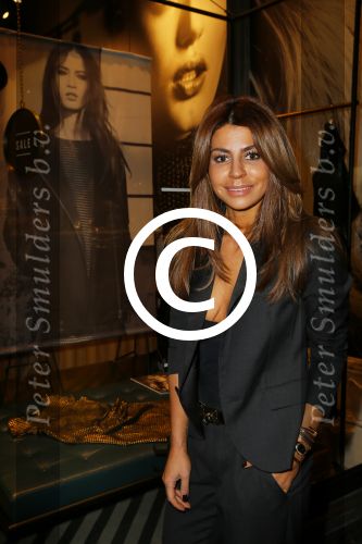 Amsterdam 22 oktober 2014
Diner in de supertrash winkel op de leidse straat. Olcay Gulssen