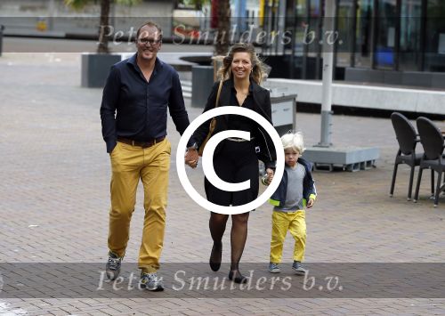 Amsterdam 5 oktober 2014
Premiere Maya de Bij in pathe arena. Pauline de Wilde met man en zoon