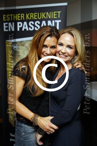 Amsterdam 14 oktober 2014
Boekpresentatie Esther Kreukniet en passant bij de oyster Club. Quinty Trustfull