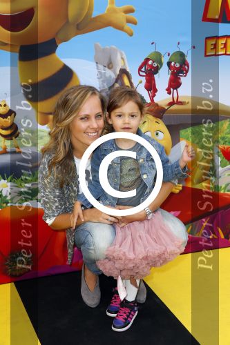 Amsterdam 5 oktober 2014
Premiere Maya de Bij in pathe arena. Regina Romeijn met dochter