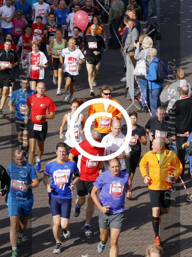 Amsterdam 12 oktober 2014
Rene Froger loopt met zoon Danny beste vriend Frank Schmitt de ajax loop ter voorbereiding op de New York marathon.