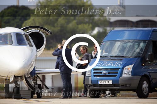 ibiza 26 september 2014
Opnames beste zanger van nederland bij hotel atzaro op ibiza. Rene Froger Jan Smit Xander de Buisonje Edsilia Rombley Andre Hazes jr vliegen daarna met prive vliegtuig naar Nederland